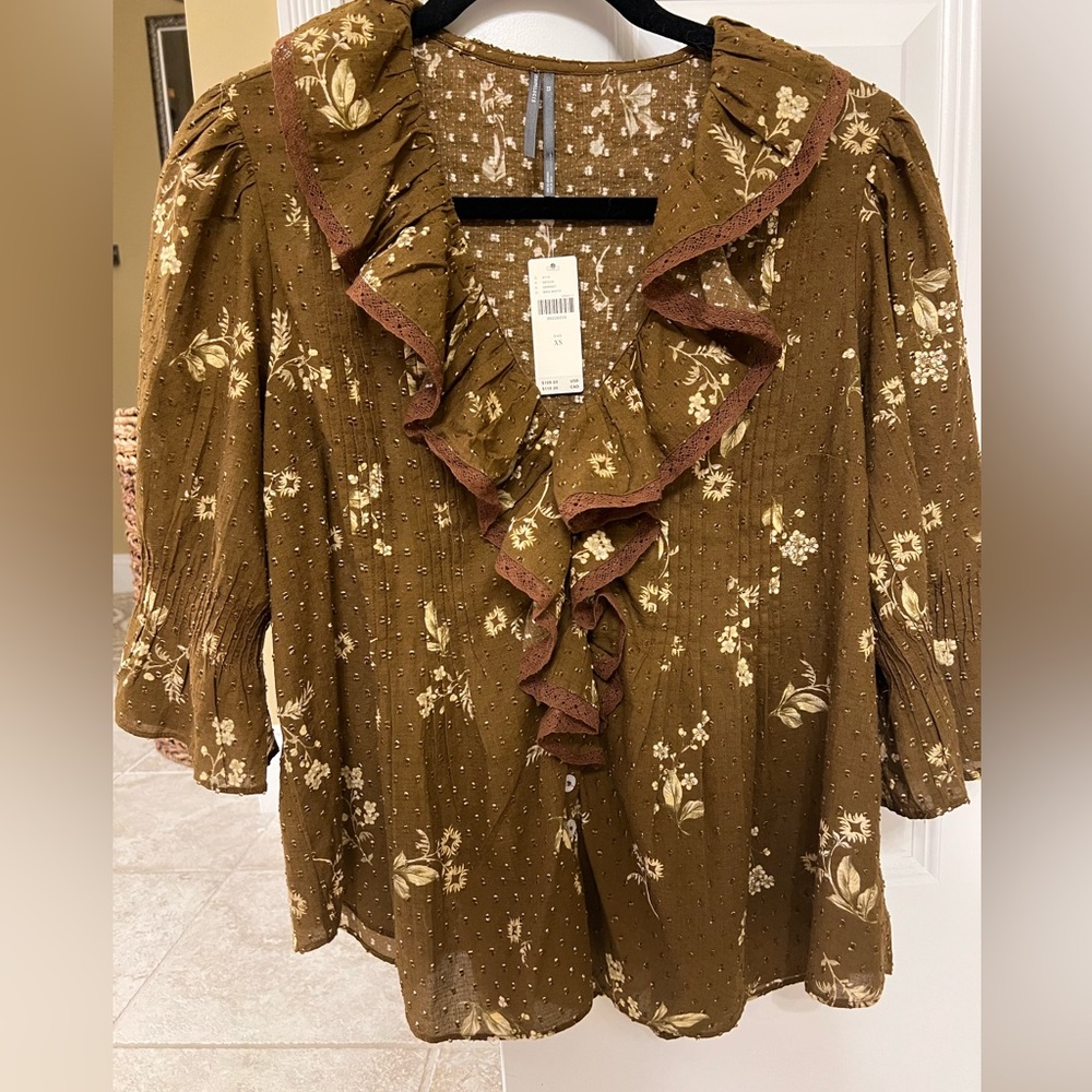 Anthropologie NWT Brown Floral Ruffled Pin Tuck Button Front Blouse